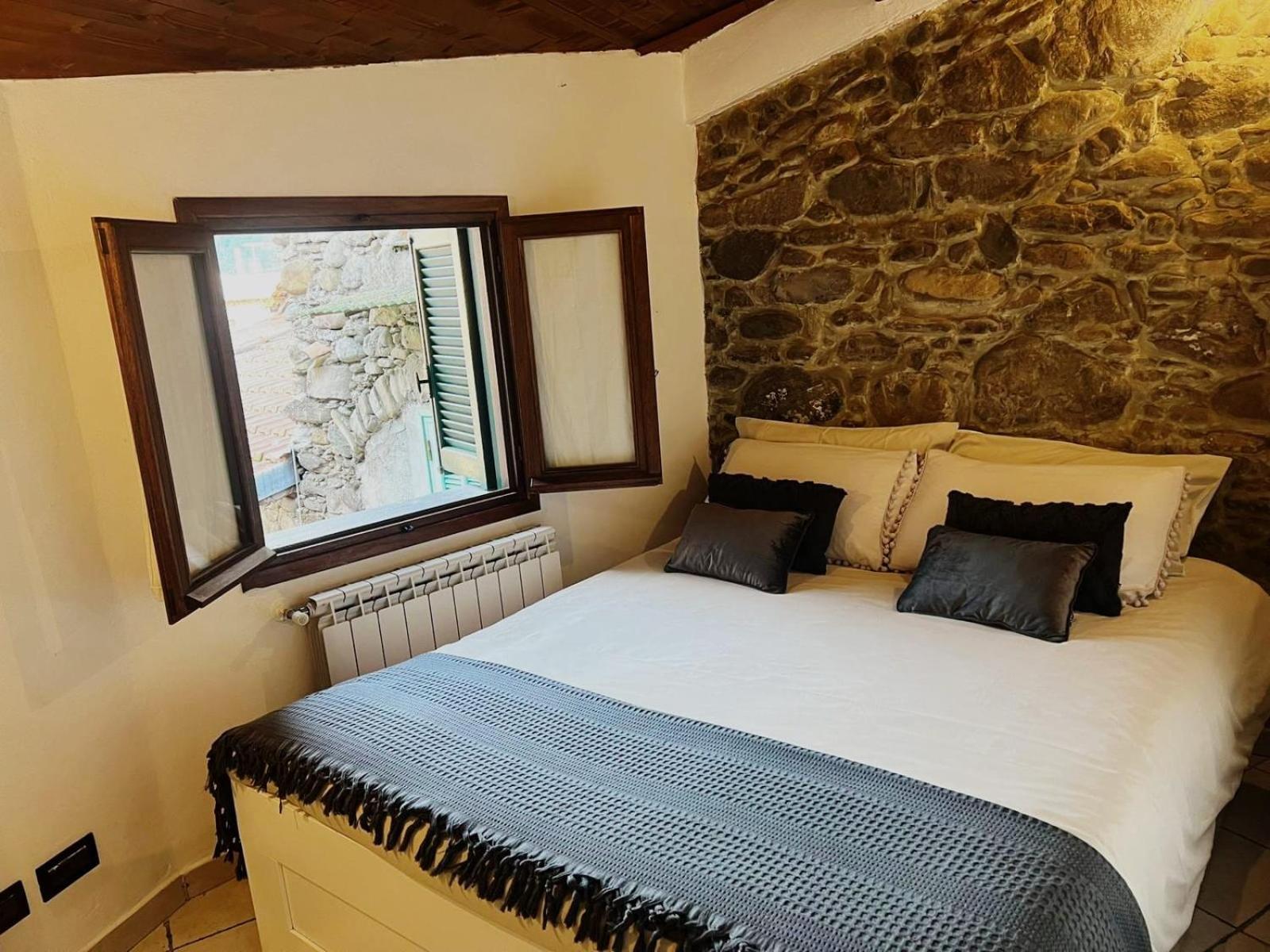 Casa Ale Lägenhet Dolceacqua Exteriör bild